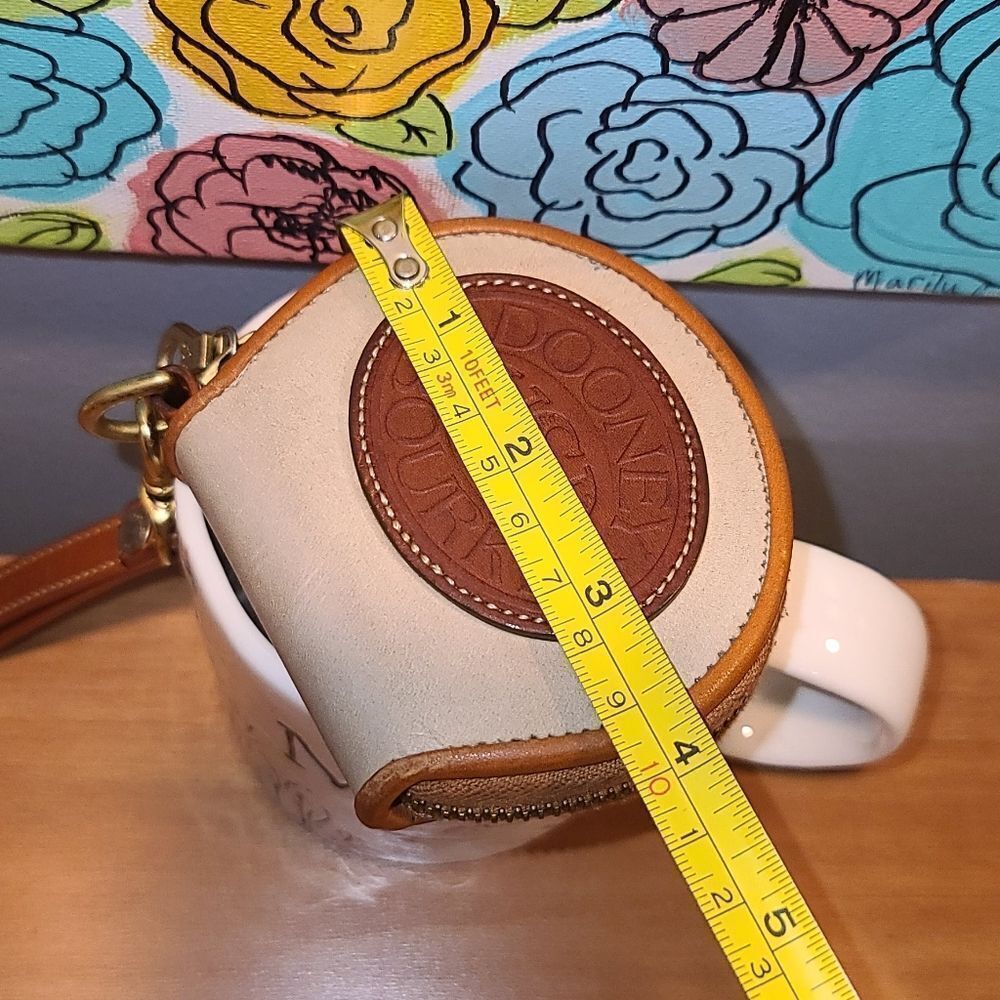 Vintage Dooney & Bourke Coin Wallet - Picture 8 of 8